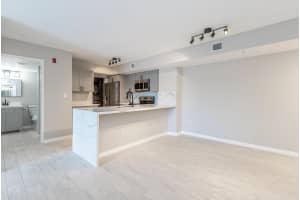 2600 University Drive, Davie, FL 33328 - MLS#B26021637