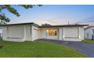 8431 Nw 27th Place, Sunrise, Fl 33322, Sunrise