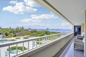 5280 Ocean Drive, Riviera Beach, FL 33404 - MLS#B26021696