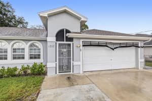 1717 Burlington Street, Port Saint Lucie, FL 34984 - MLS#B26021720