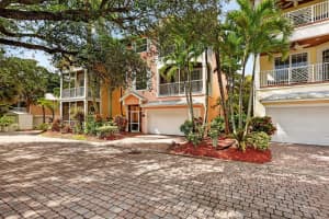 540 Akron Avenue, Stuart, FL 34994 - MLS#B26021735