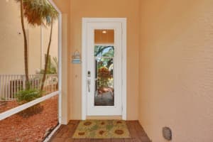 540 Akron Avenue, Stuart, FL 34994 - MLS#B26021735
