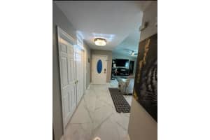 605 Toxaway Drive, West Palm Beach, FL 33413 - MLS#B26021803