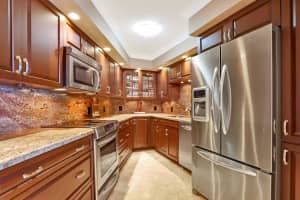 5420 Ocean Drive, Singer Island, FL 33404 - MLS#B26021831