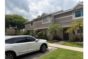 1317 Sussex Drive, North Lauderdale, FL 33068 - MLS#B26021845