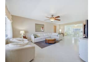 2020 17th Avenue, Boynton Beach, FL 33426 - MLS#B26021851