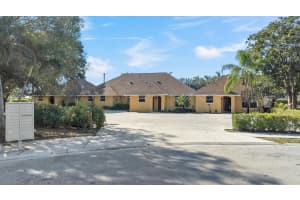 13868 York Court, Wellington, FL 33414 - MLS#B26021871