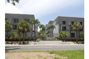 4013 Ocean Drive, Lauderdale By The Sea, FL 33308 - MLS#B26021963