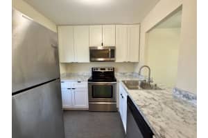 560 2nd Avenue, Deerfield Beach, FL 33441 - MLS#B26021968