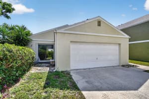 9 Corrie Place, Boynton Beach, FL 33426 - MLS#B26022002