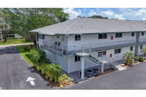 6 Garden Street, Tequesta, FL 33469 - MLS#B26022018