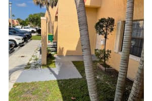 64 Canterbury Lane, Tamarac, FL 33319 - MLS#B26022020