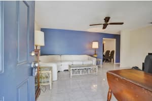 2886 Floral Road, Lake Worth, FL 33462 - MLS#B26022044