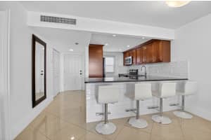 5500 2nd Avenue, Boca Raton, FL 33487 - MLS#B26022047