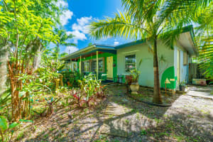 2204 3rd Avenue, Wilton Manors, FL 33311 - MLS#B26022048