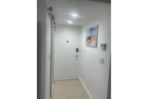 2900 30th Street, Fort Lauderdale, FL 33306 - MLS#B26022070