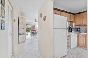 3900 76th Avenue, Sunrise, FL 33351 - MLS#B26022081