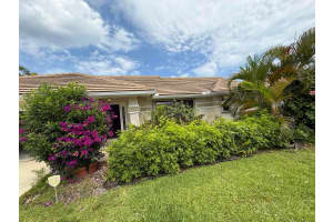 9215 Sun Pointe Drive, Boynton Beach, FL 33437 - MLS#B26022120