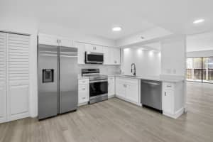 14475 Strathmore Lane, Delray Beach, FL 33446 - MLS#B26022125