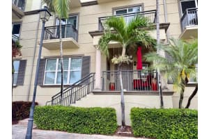 2625 Ne 14th Avenue 114, Wilton Manors, Fl 33334, Wilton Manors