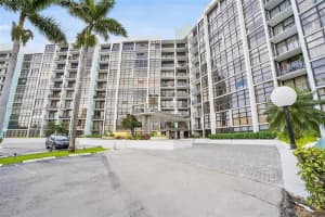 200 Leslie Drive, Hallandale Beach, FL 33009 - MLS#B26022142