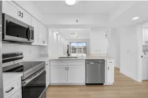 14475 Strathmore Lane, Delray Beach, FL 33446 - MLS#B26022158