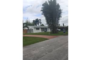 2120 57th Way, Hollywood, FL 33021 - MLS#B26022176