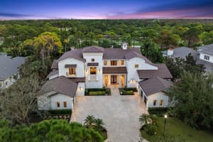 135 Bears Club Drive, Jupiter, FL 33477 - MLS#B26022266