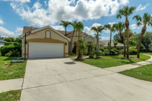 1070 Sweet Briar Place, Wellington, FL 33414 - MLS#B26022331