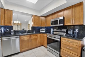 10911 Lake Front Place, Boca Raton, FL 33498 - MLS#B26022335