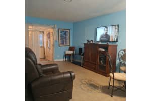 2569 Dudley Drive, West Palm Beach, FL 33415 - MLS#B26022336