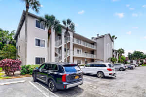 5032 Rose Hill Drive, Boynton Beach, FL 33437 - MLS#B26022369