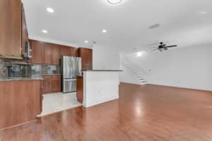 6077 W Grand Cypress Cir Circle W, Coconut Creek, Fl 33073 Coconut Creek, FL 33073 - Off Market