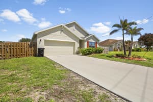 1017 Kant Avenue, Port Saint Lucie, FL 34953 - MLS#B26022461