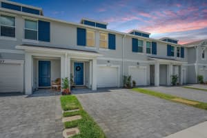 5739 Edgewater Circle, Stuart, FL 34997 - MLS#B26022496