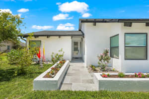 6031 4th Avenue, Boca Raton, FL 33487 - MLS#B26022559