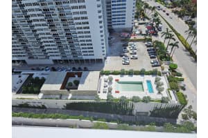1980 Ocean Drive, Hallandale Beach, FL 33009 - MLS#B26022607