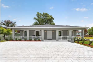 2206 34th Street, Fort Pierce, FL 34947 - MLS#B26022612