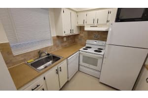 6501 Winfield Boulevard, Margate, FL 33063 - MLS#B26022632