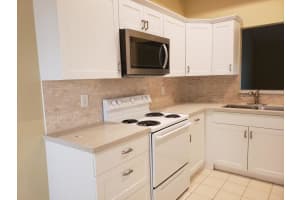 10875 Lake Front Place, Boca Raton, FL 33498 - MLS#B26022673