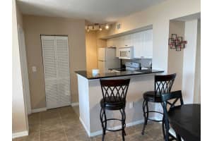 651 Okeechobee Boulevard, West Palm Beach, FL 33401 - MLS#B26022726