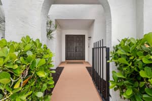 7674 Solimar Circle, Boca Raton, FL 33433 - MLS#B26022738
