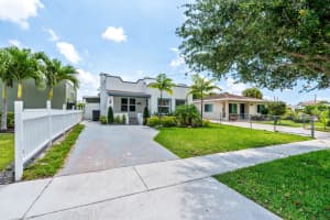 4324 Garden Avenue, West Palm Beach, FL 33405 - MLS#B26022783
