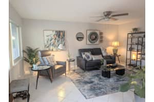 100 E Kingswood E, West Palm Beach, FL 33417, West Palm Beach, FL 33417 - MLS#B26022824