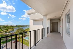 3050 Palm Aire Drive, Pompano Beach, FL 33069 - MLS#B26022828