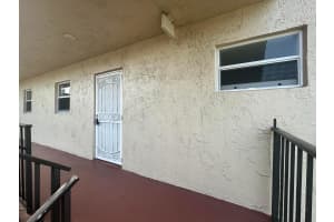 715 Lori Drive, Palm Springs, FL 33461 - MLS#B26022971