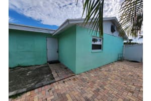 605 S 12th Efficiency In Back, Lantana, FL 33462, Lantana, FL 33462 - MLS#B26022983