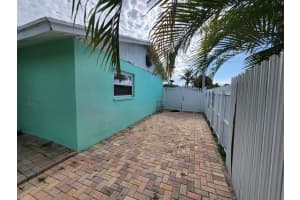 605 S 12th Efficiency In Back, Lantana, FL 33462, Lantana, FL 33462 - MLS#B26022983