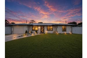 568 Se Chapman Avenue, Port St. Lucie, Fl 34984, Port Saint Lucie