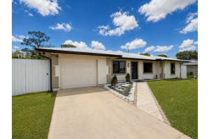 568 Chapman Avenue, Port Saint Lucie, FL 34984 - MLS#B26023096